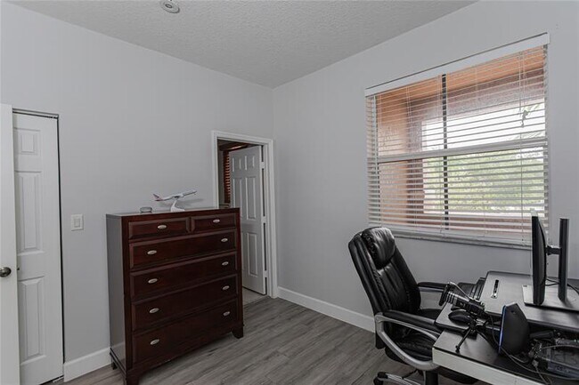 Building Photo - 14387 SW 9th Ct