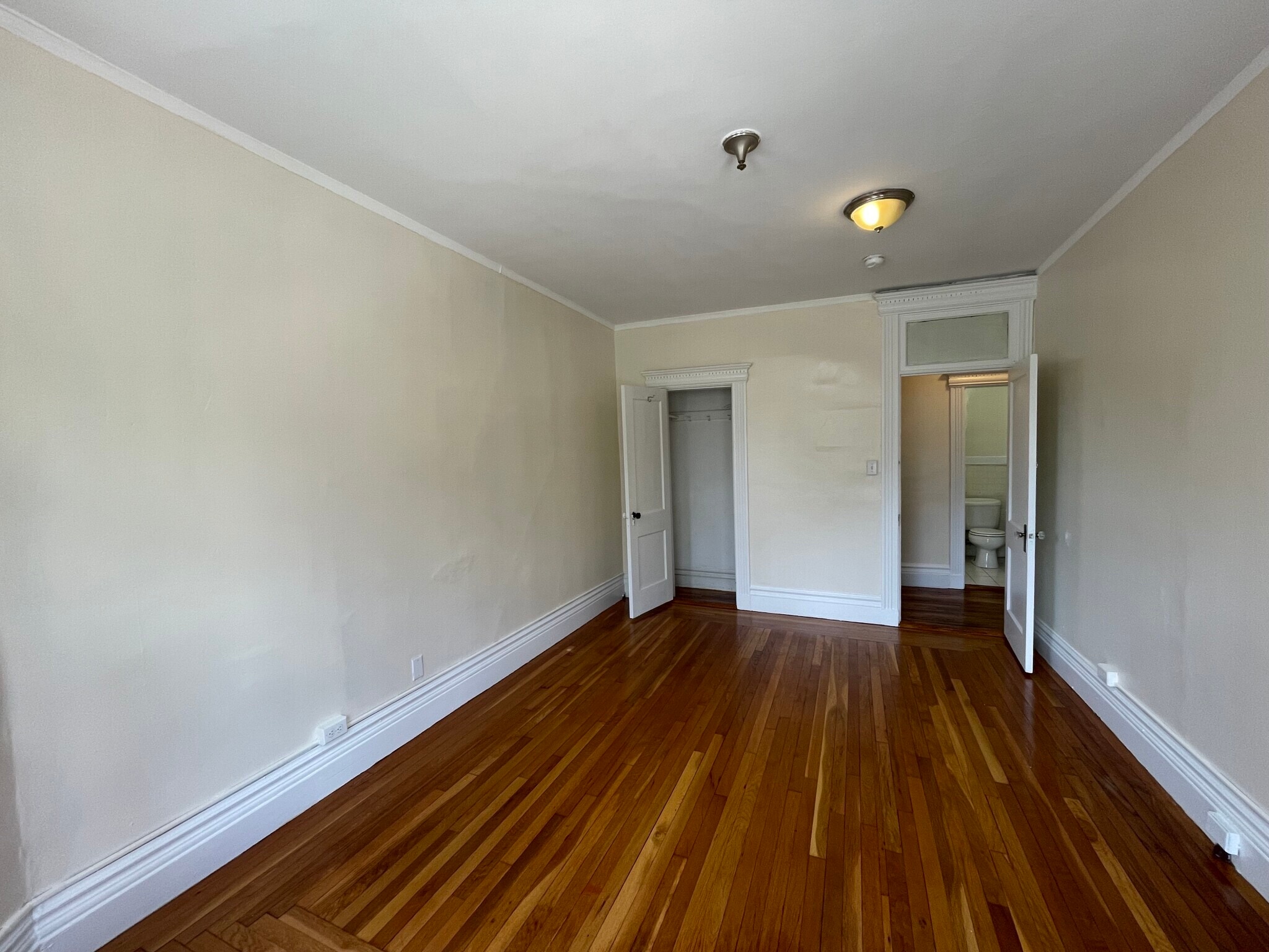 Building Photo - 1111 Boylston St