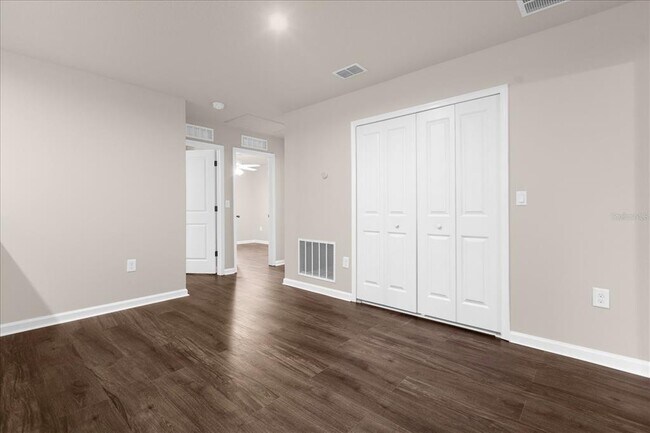 Building Photo - 6162 Glory Bower Dr