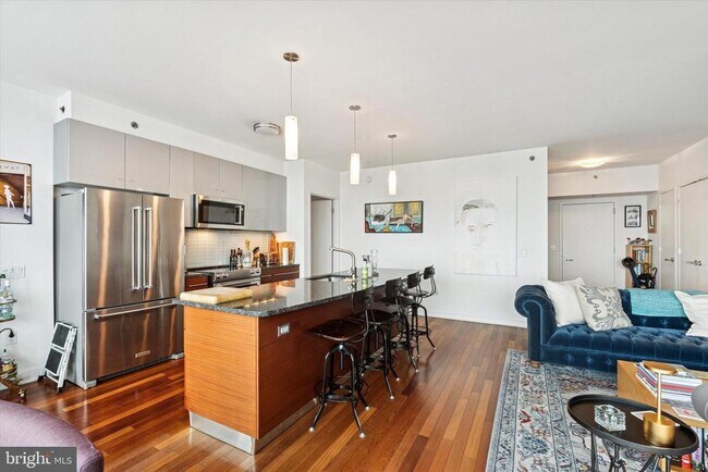 Building Photo - 2101 Market St