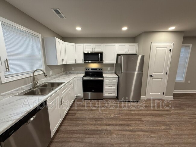 Building Photo - 127 Adams and Corby Rd