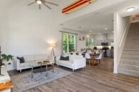 Building Photo - 10229 W Middleburg Loop