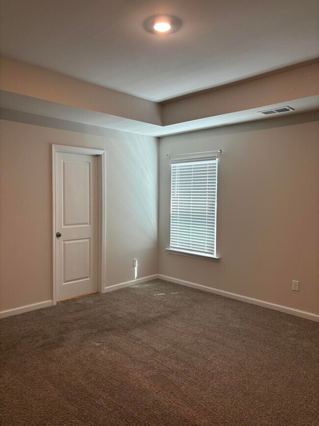 Building Photo - 1848 Lacebark Dr
