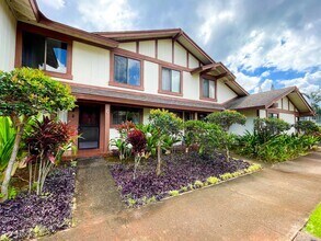 Building Photo - Spacious Wailuna! Centrally Located!