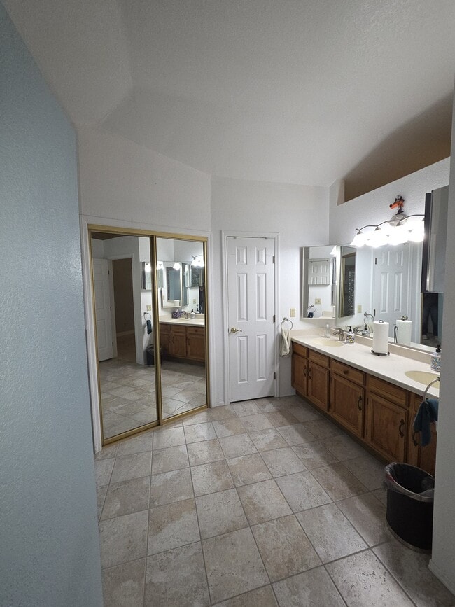 Building Photo - 6372 E Calle Cavillo