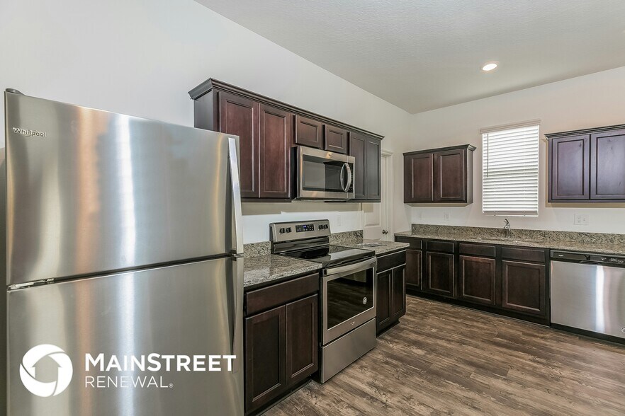 Building Photo - 194 Hidden Lk Lp