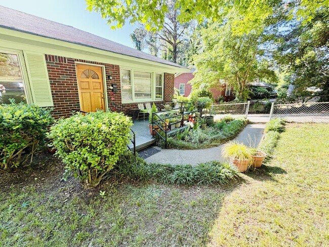 Building Photo - 4816 Dale Dr