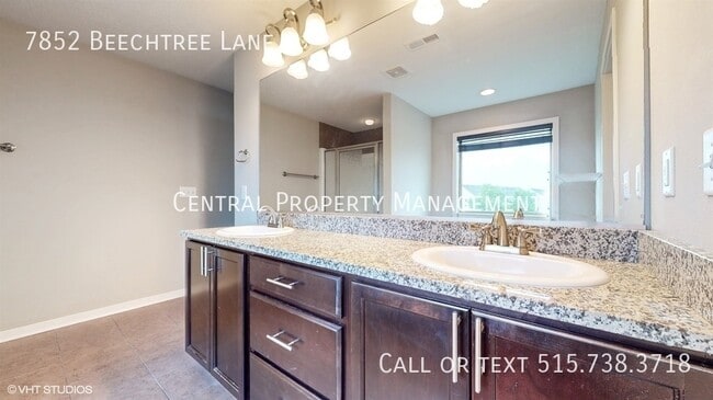 Building Photo - 7852 Beechtree Ln