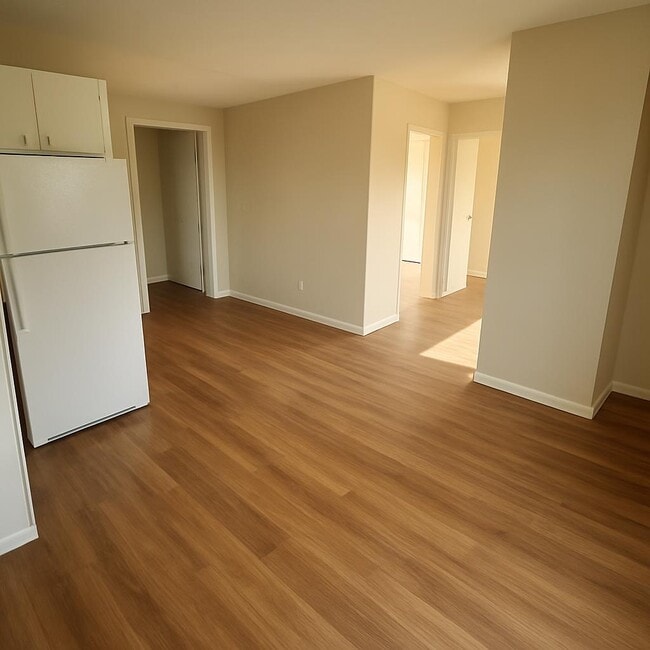 Building Photo - Country Club view