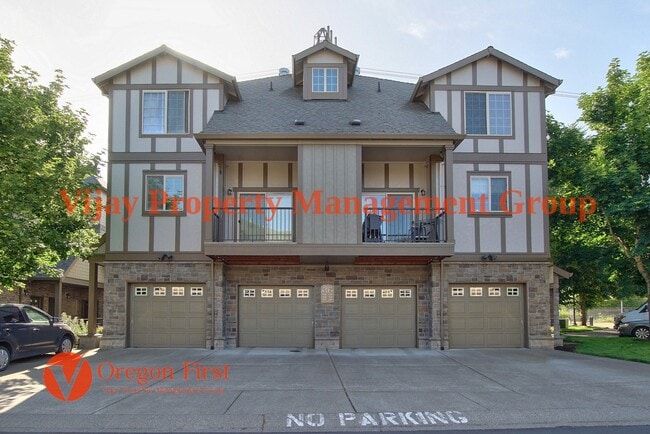 Building Photo - 825 NE Wheelock Pl