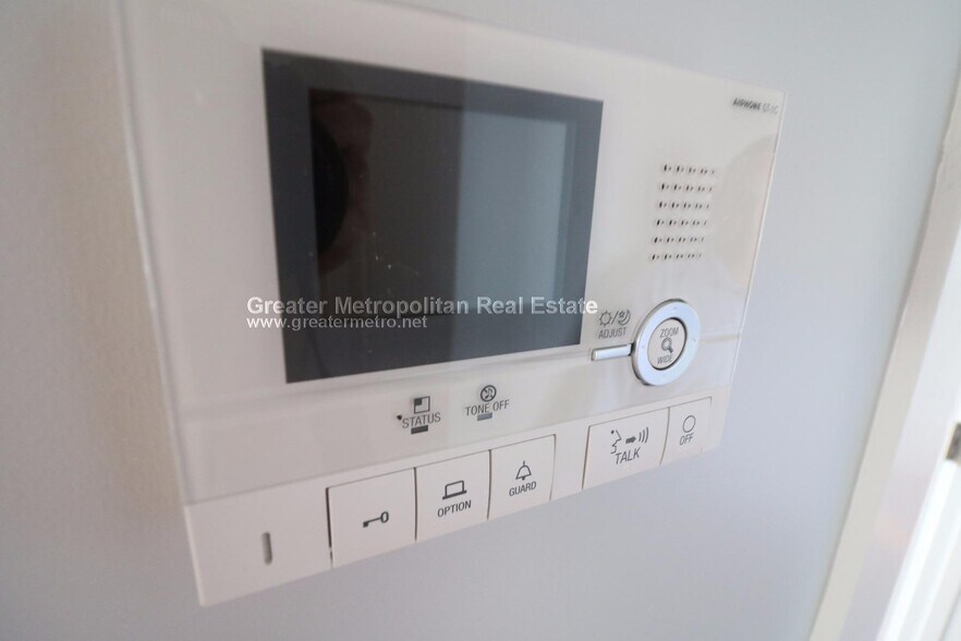 Building Photo - 21 Seafoam Ave