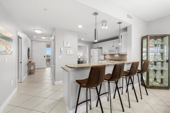 Building Photo - 147 Tampa Ave E