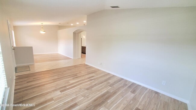 Building Photo - 5321 Cinnamon Fern Blvd