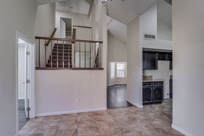 Building Photo - Gorgeous 2 Story Home Fully Upgraded – Move-In Ready!- 4 bedroom 3 bath