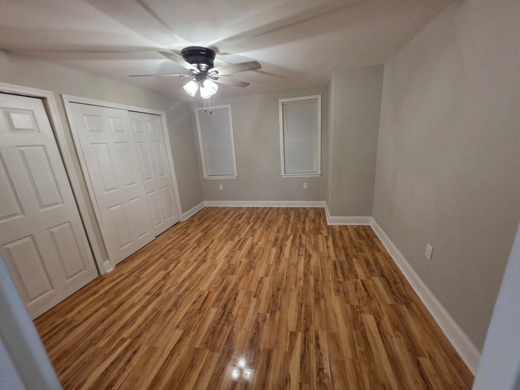 Building Photo - 2126 Kennedy St