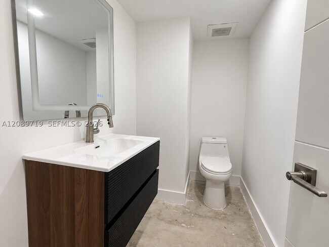 Building Photo - 5781 Biscayne Blvd