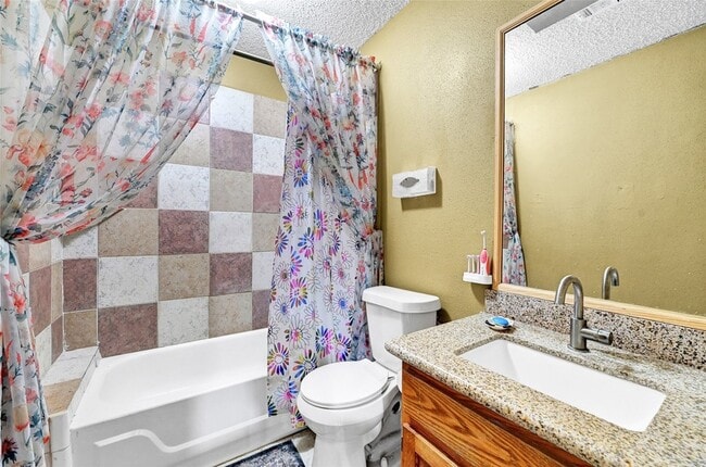 Building Photo - 13523 Pasa Robles Ln