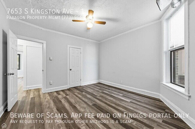 Building Photo - 7653 S Kingston Ave