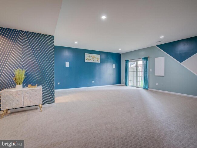 Building Photo - 23480 Logans Ridge Terrace