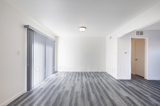 Building Photo - 19111 Carp Cir