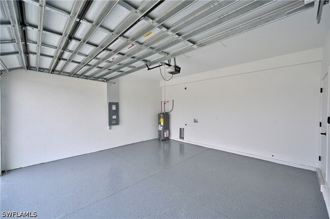 Building Photo - 4107 13th St SW