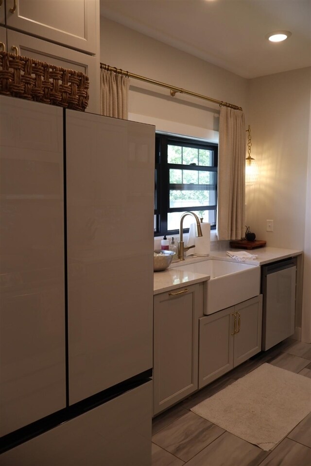 Building Photo - 1011 Nutwood St