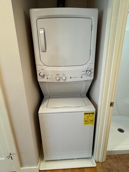 Building Photo - 15 High St