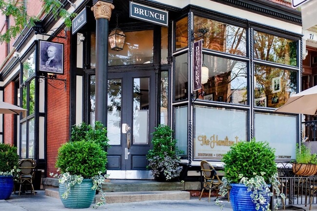 Building Photo - 210 Pavonia Ave