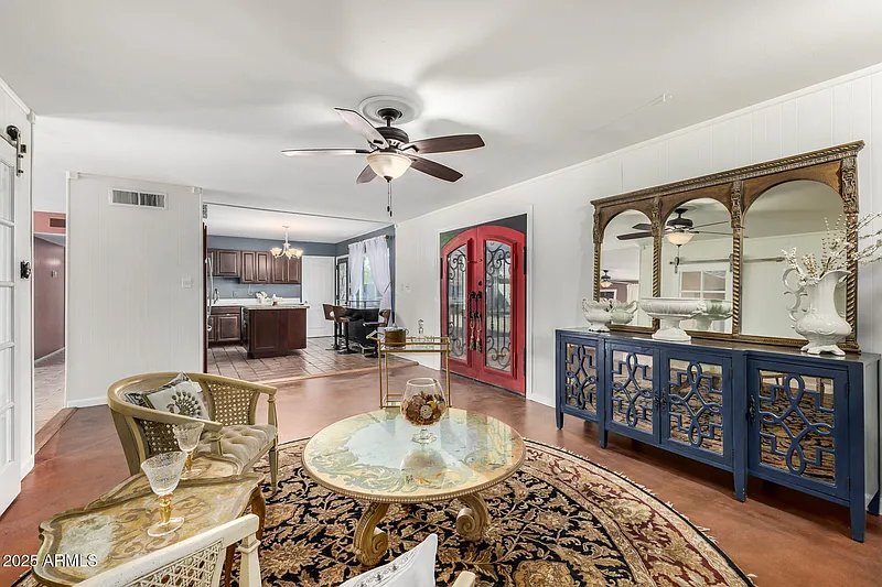 Building Photo - 2302 W Berridge Ln