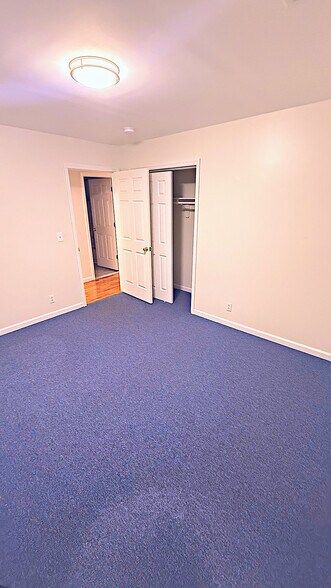 Building Photo - 71 Hartford St