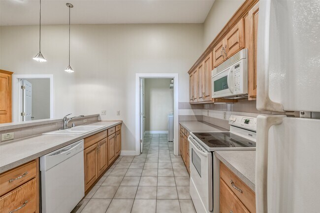 Building Photo - 2309 Harborside Dr