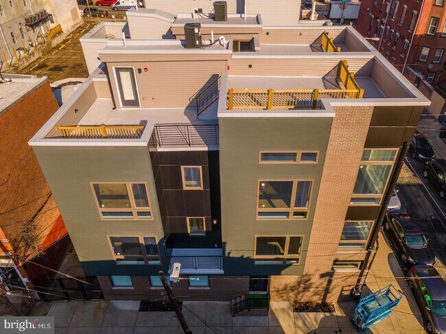 Building Photo - 920 N 15th St