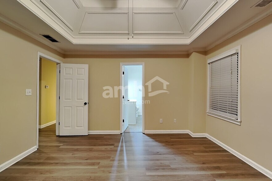Building Photo - 3150 Parfait Pl
