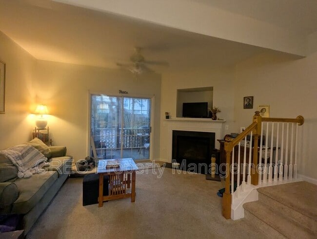 Building Photo - 202 Twin Tree Dr