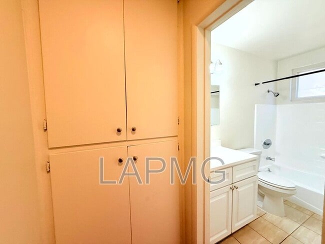 Building Photo - 12325 Riverside Dr