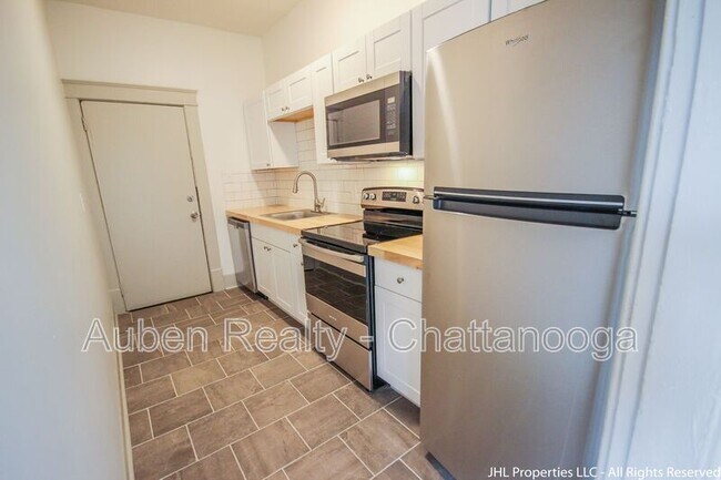 Building Photo - 1203 Peachtree St