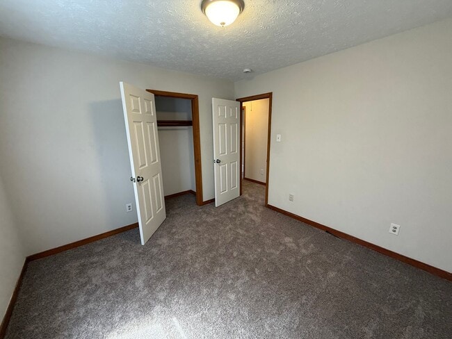 Building Photo - 6311 Midnight Dr