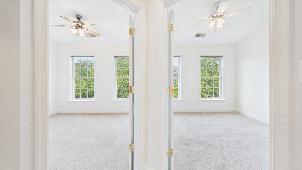 Building Photo - 25807 Turlough Ter