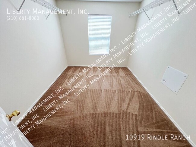 Building Photo - 10919 Rindle Ranch