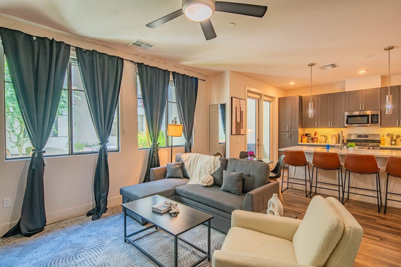 Building Photo - 15501 N Dial Blvd