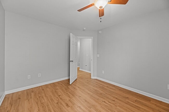 Building Photo - 180 Crooked Run Dr