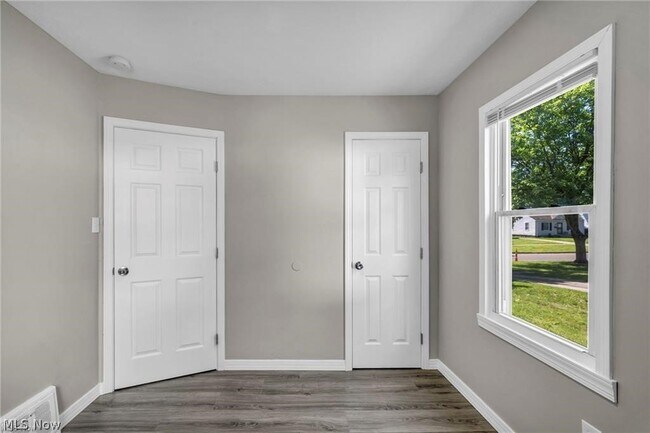 Building Photo - 1291 Hardesty Blvd