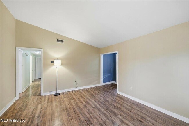 Building Photo - 1206 Arlington St