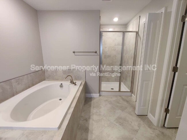Building Photo - 1290 White Fox Run