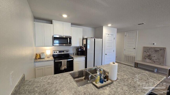 Building Photo - 4433 Tiger Oak Ct