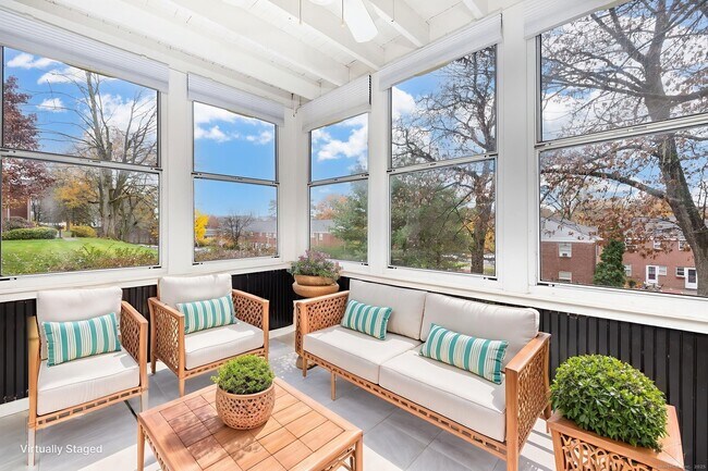 Building Photo - 43 Arnold Way