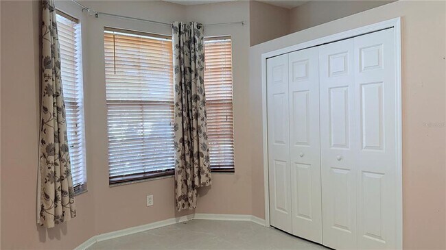Building Photo - 4712 Mapletree Loop