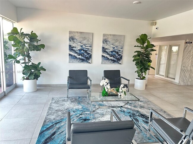 Building Photo - 401 Golden Isles Dr