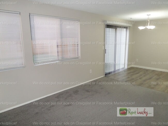 Building Photo - Freshly Updated 3-Bedroom Duplex w/Attached Garage in Great Federal Way Location!!