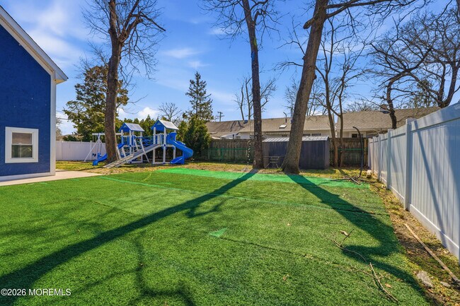 Building Photo - 644 Ocean Ave